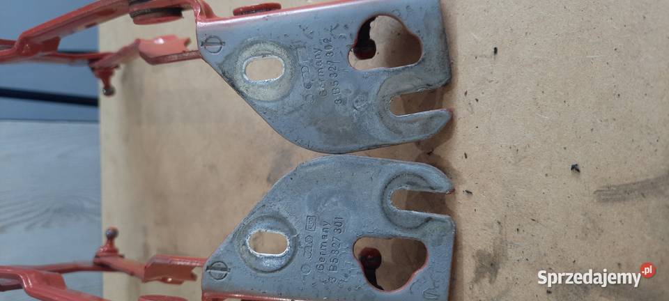 Zawiasy i silowniki klapy tylnej Audi A4B5 LZ3S Radomsko