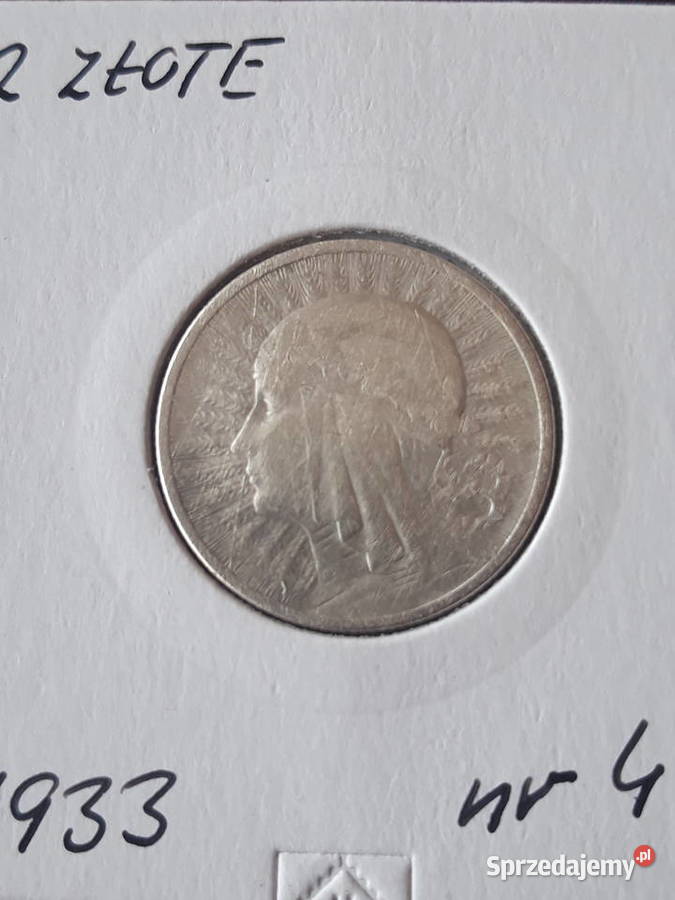 2 Głowa kobiety 1933 r 4 Konin