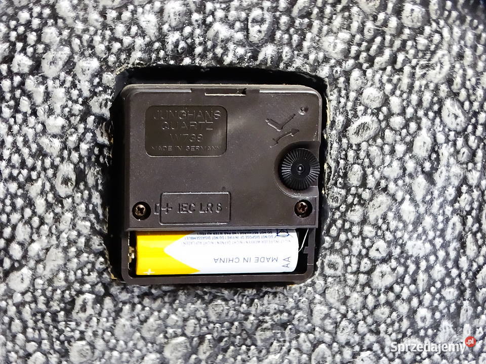 Zegar pamiątkowy z motywem kręglarskim Gut Holz Biłgoraj