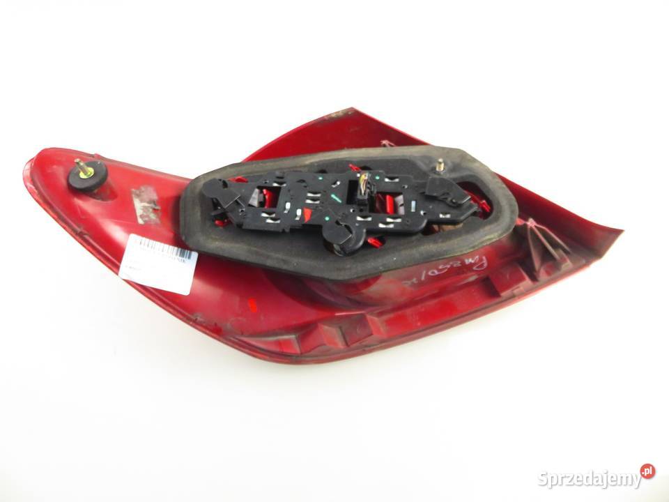 LAMPA PRAWA TYLNA PEUGEOT 307