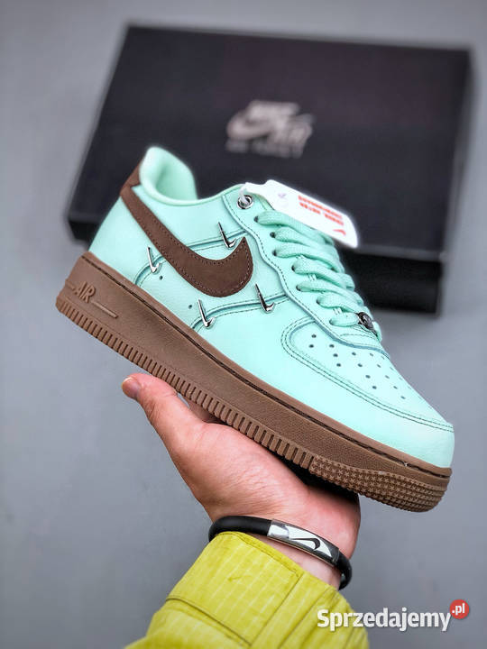 Nike Air Force 1 07 buty sportowe rozmiar 3640
