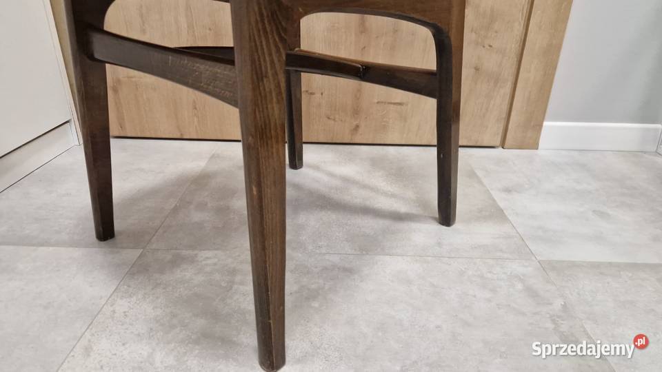Krzesło PRL proj Rajmunda Hałasa tzw grzybek Głogów sprzedam