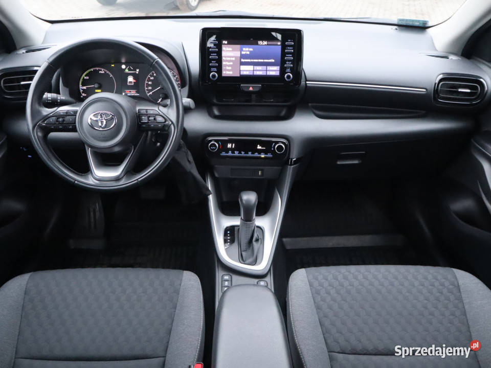 Toyota Yaris 15 Hybrid Katowice