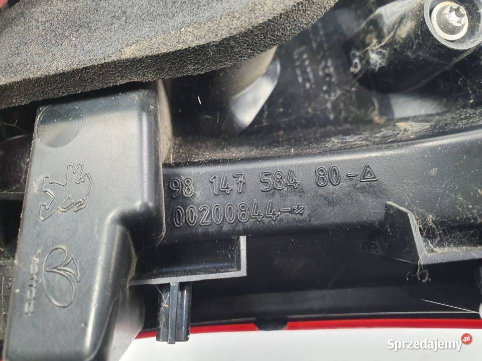 LAMPA LEWA TYŁ PEUGEOT 2008 9814758480 Lipno