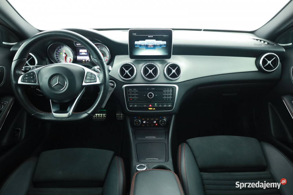 Mercedes GLA GLA 250 4MATIC Rok produkcji 2016 Piaseczno