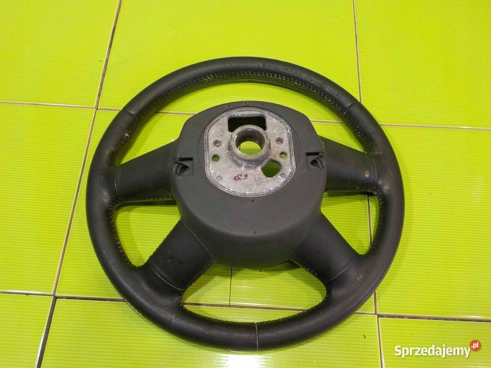 AUDI A1 8X 11r kierownica Suków