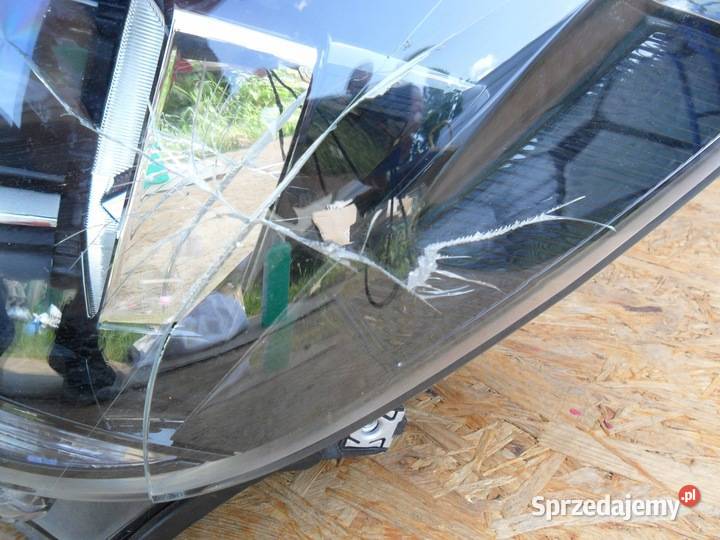 VW CRAFTER II reflektor lewy 7C1941005 osobowe wielkopolskie Nowy Tomyśl