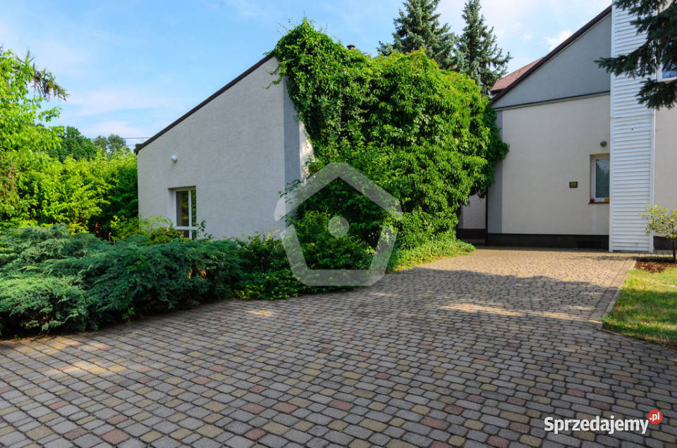 Strażów dom wolnostojący