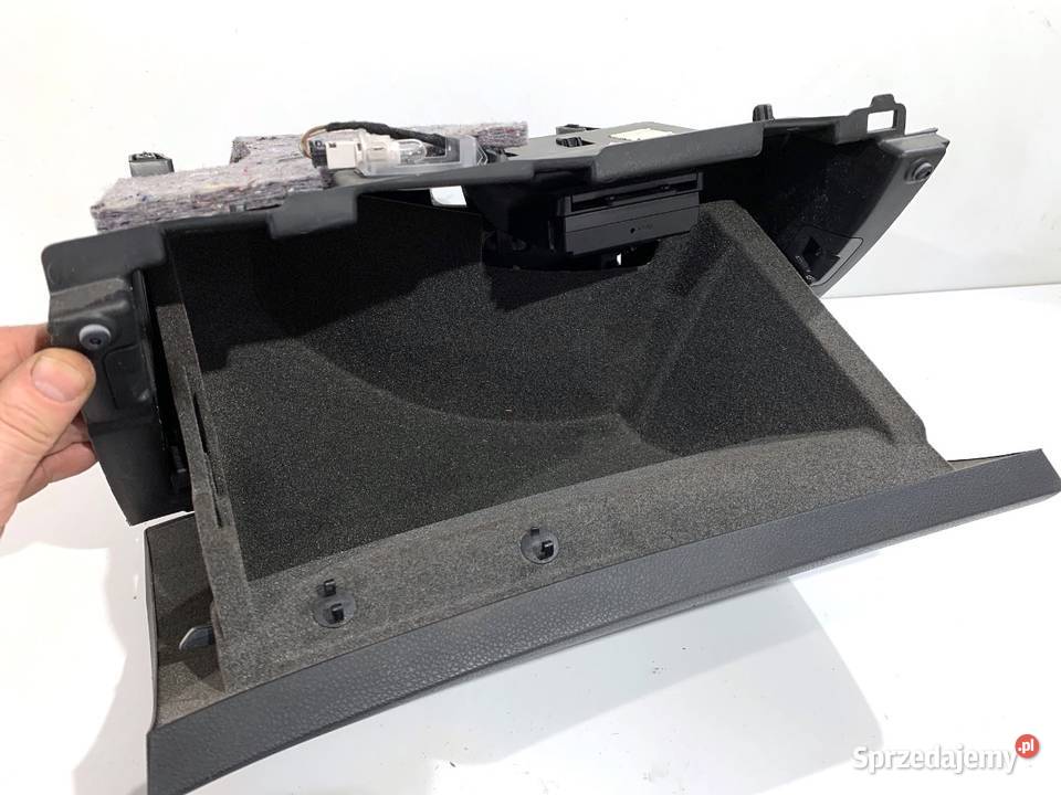 SCHOWEK PASAŻERA MERCEDES W176 Hatchback 1218 osobowe Schowki, półki