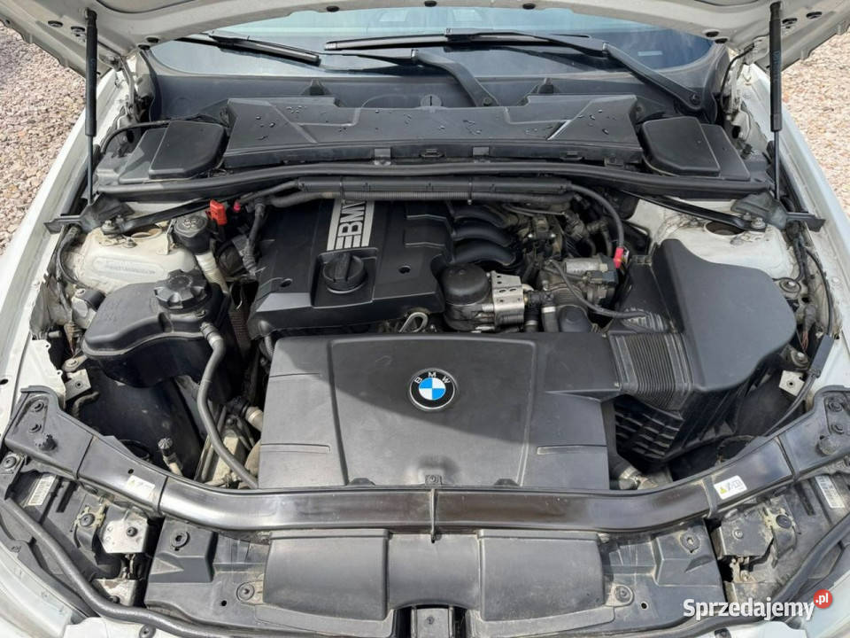 BMW Seria 3 BMW sedan benzyna Lift Stan bez Szerominek