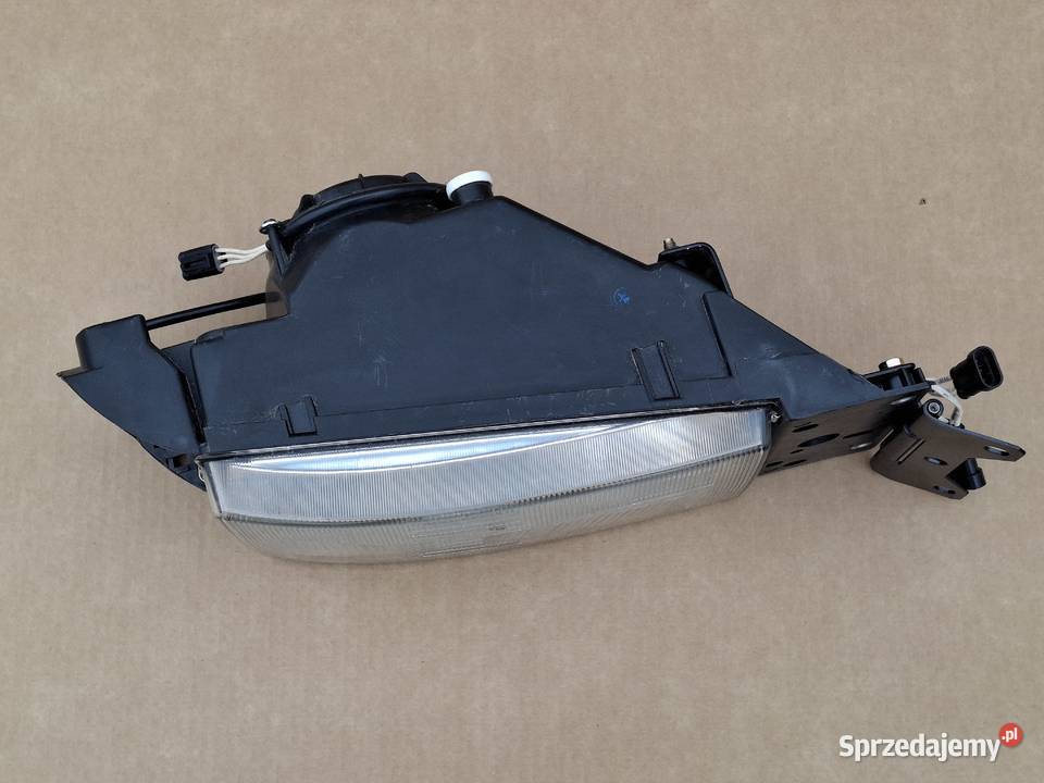 IVECO EUROCARGO REFLEKTOR PRAWY LAMPA PRAWA NOWA Bieleń