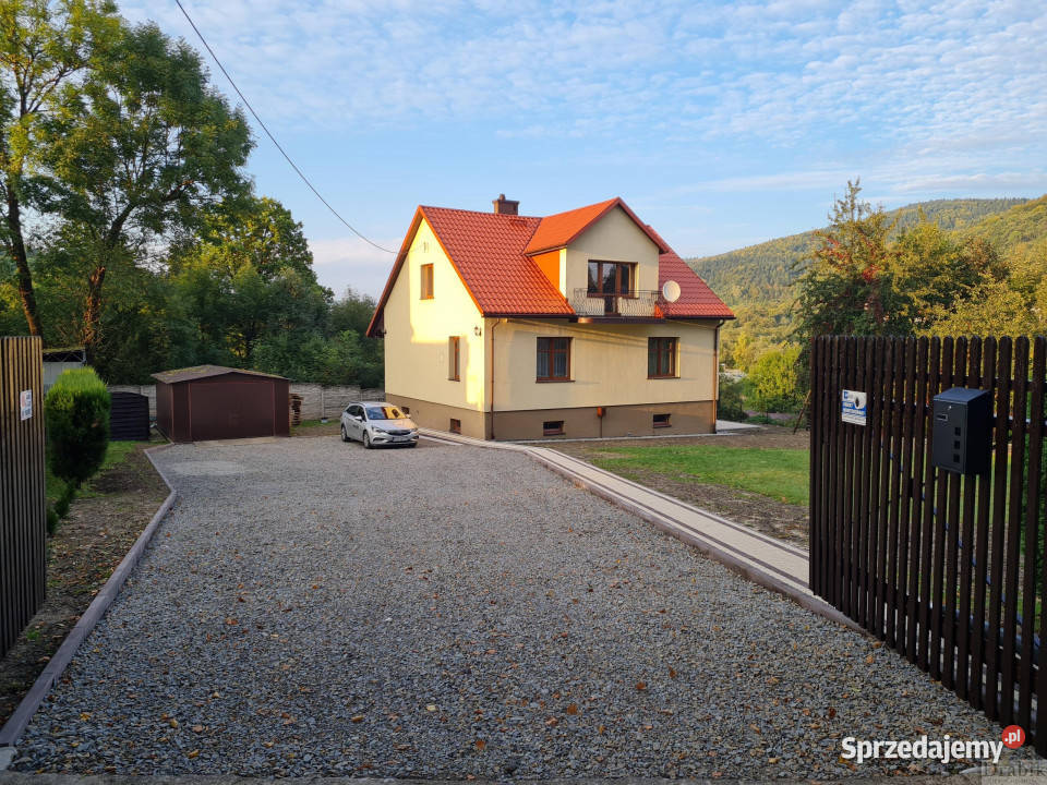 sprzedaży domu wolnostojącego 263m2 Sucha Sucha Beskidzka sprzedam
