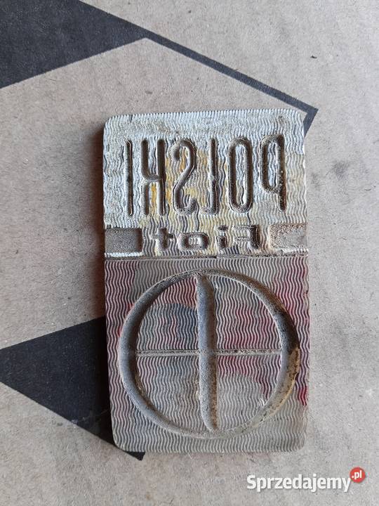 Znaczek Polski Fiat trumienka do renowacji 125p podkarpackie Frysztak