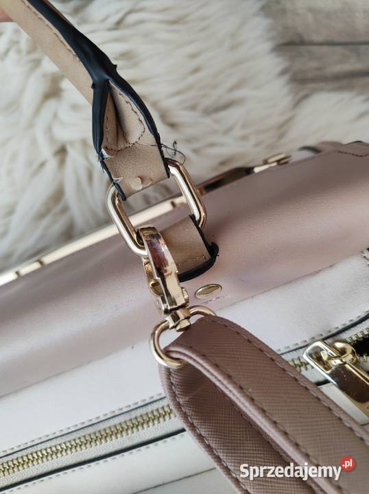 Piękna Beżowa torebka Kuferek River Island Jasło sprzedam