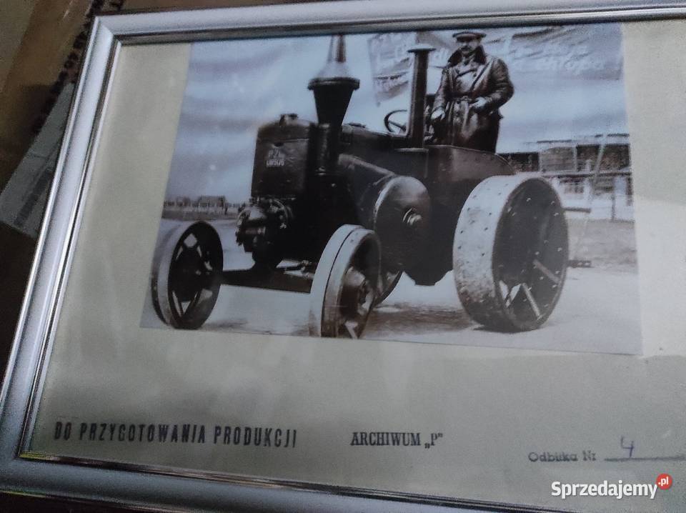 Zdjęcie zabytek PRL kolekcja Ursus Warszawa