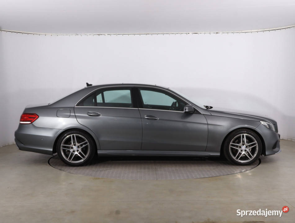 Mercedes E E 220 BlueTEC 4MATIC reflektory ksenonowe Klasa E mazowieckie Piaseczno