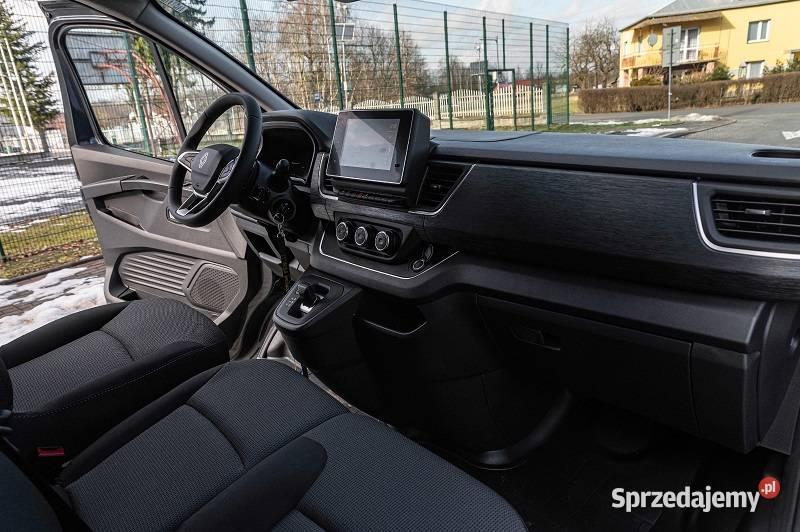 Na wynajem BUS 9 OSOBOWY 2025r automat diesel Krosno