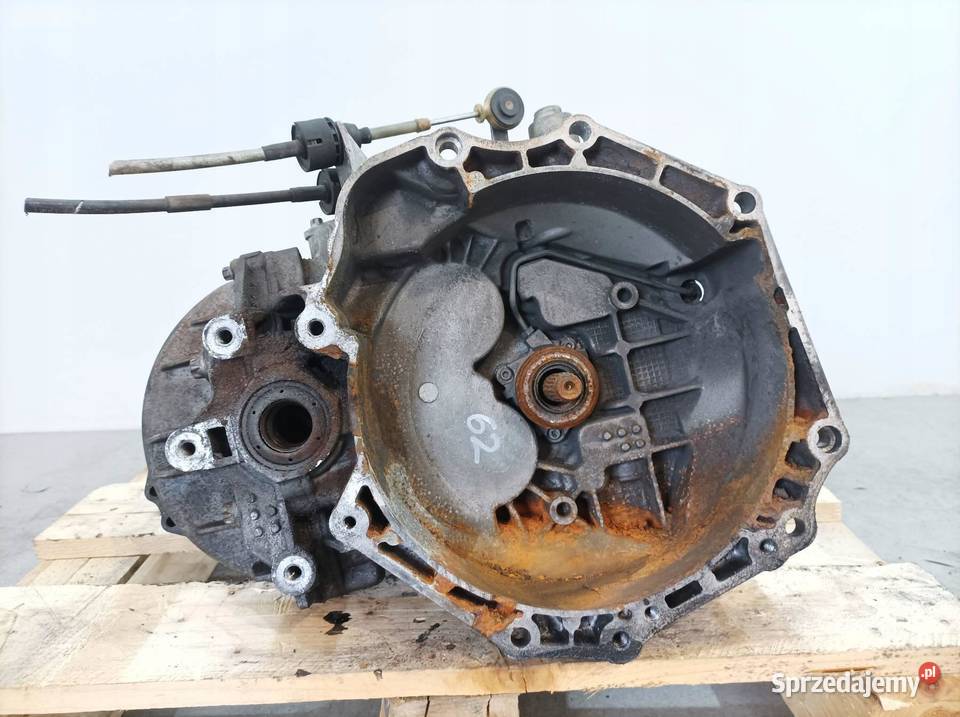 SKRZYNIA BIEGÓW 55192042 17 CDTI Opel Astra III sprzedam