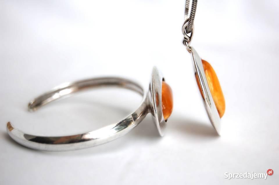 Wisiorek i bransoletka bursztyn bałtycki mleczny sprzedam