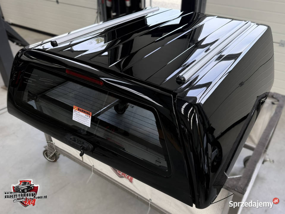 Zabudowa paki Hardtop Nissan Navara NP300 Boki
