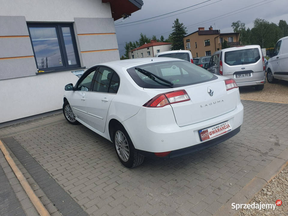 Renault Laguna niski przebieg zadbana ładny stan światła przeciwmgielne Chełm Śląski