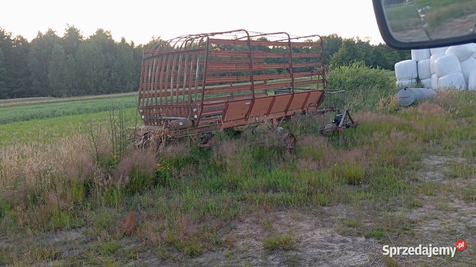 Przyczepa samozbierająca