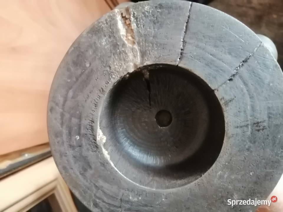 stary drewniany świecznik 4 ramienny