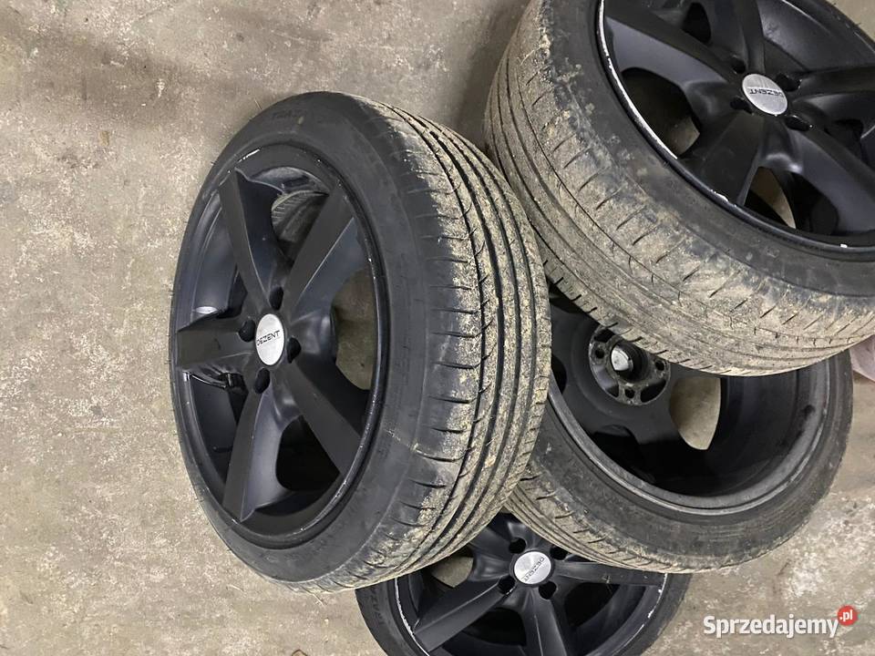 Koła R 16 19545 Felgi DEZENT Golf Mk 2 Radocza