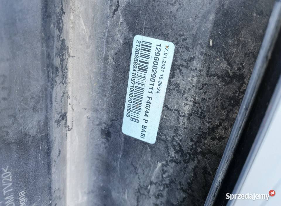 BMW seria 1 F40 Listwa progowa prawa Skarżysko-Kamienna