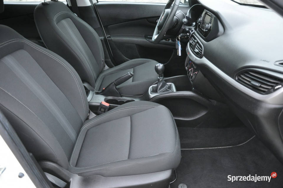 Fiat Tipo 14 95 hatchback LED Bluetooth Czujniki śląskie Dąbrowa Górnicza