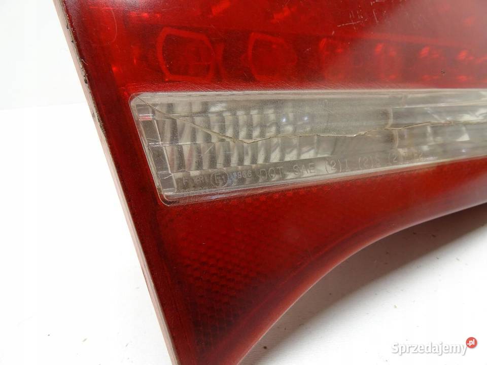 LAMPA LEWA LEWY TYŁ TYLNA W KLAPE AUDI A6 C6