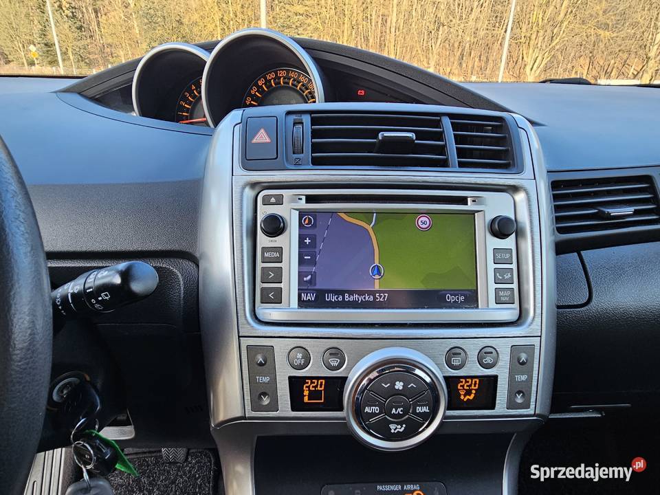 Toyota Verso 18 benzyna Wadąg sprzedam