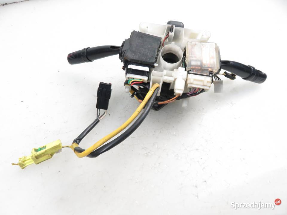 PRZEŁĄCZNIK ZESPOLONY IMPREZA II GG 83111FE27 Panele sterowania, przełączniki małopolskie sprzedam