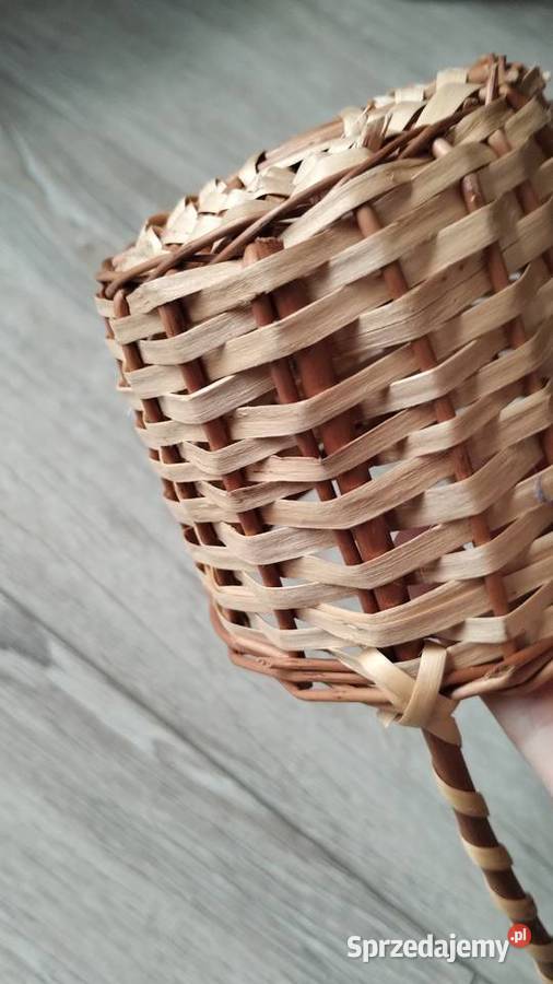 koszyczek wiklinowy mały