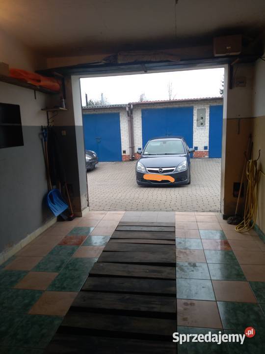 Sprzedam garaż Łęczna