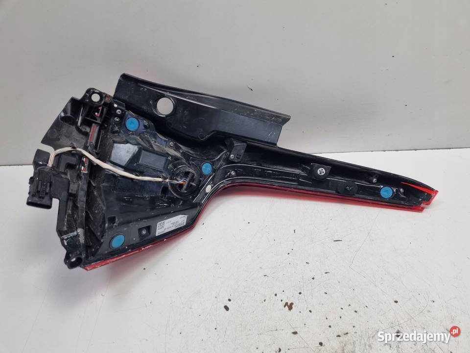 Volvo V60 II KOMBI 1823r TYLNIA TYLNA LAMPA LEWA Janów