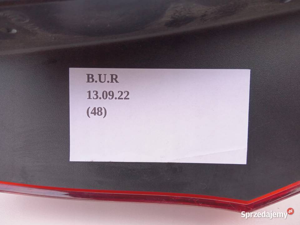 LAMPA PRAWA TYŁ VOLKSWAGEN GOLF VII SPORTSVAN