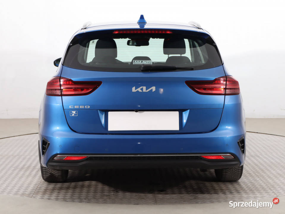 Kia Ceed 15 TGDI Rok produkcji 2021 Zabrze