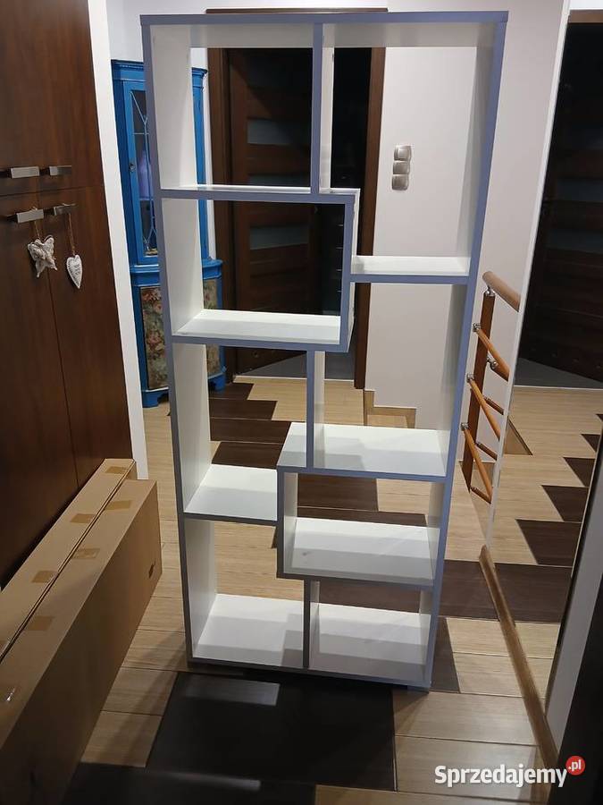 Sprzedam regał drewniany biały solidny Rożnowo sprzedam