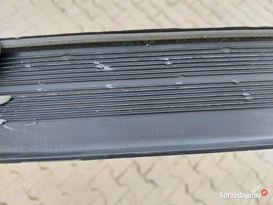 Ford Tourneo Connect III MK3 LISTWA PROGOWA Progi