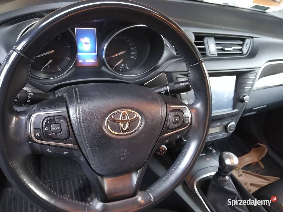 Avensis D4D 20 143 rej2017 prod 2016 ASR (kontrola trakcji) Łódź