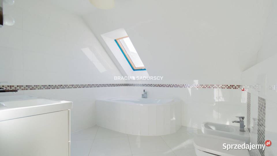 Dom bliźniak sprzedam Wola Luborzycka 250m2