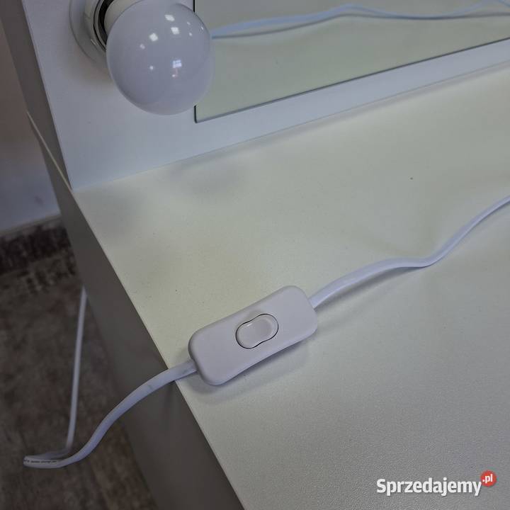 Toaletka kosmetyczna Hollywood Rudno