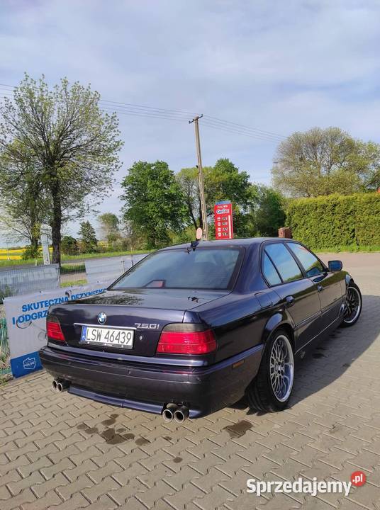 BMW e38 750i