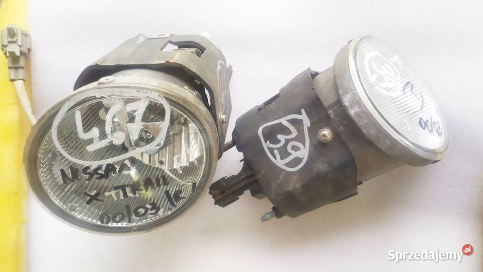 Nissan Xtrail t30 2001 2007 halogen prawy lewy Karoseria dolnośląskie Byków