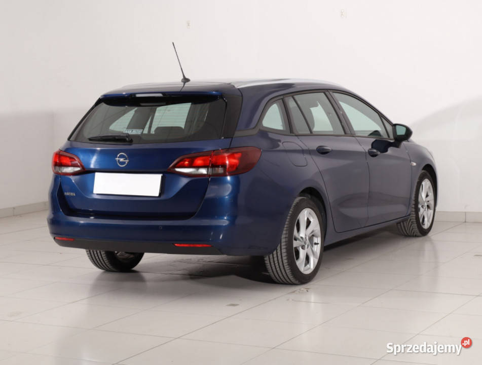 Opel Astra 15 CDTI