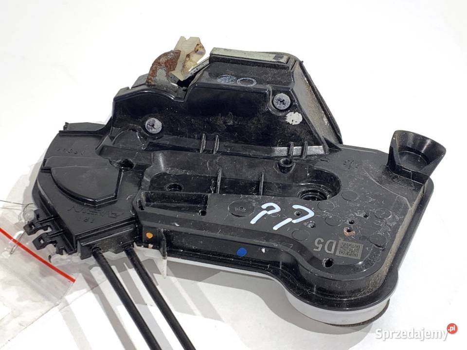 ZAMEK DRZWI PRAWY PRZÓD TOYOTA COROLLA E21 Motoryzacja podkarpackie