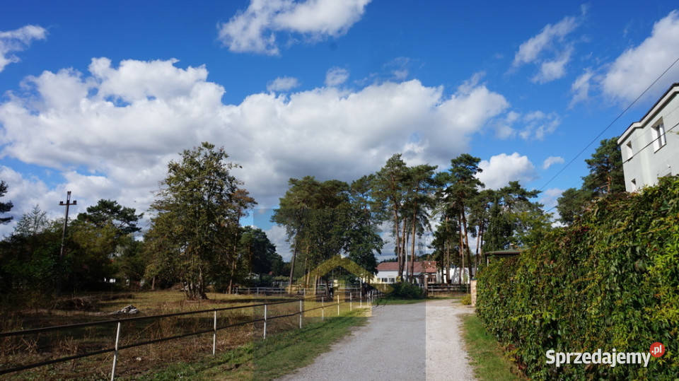 Działka budowlana w Józefowie utwardzona Józefów