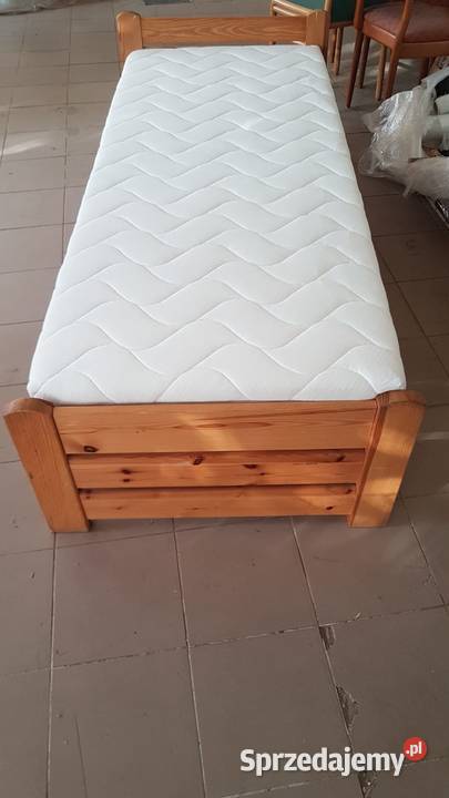 Łóżka sosnowe 80200 90200 z nowym materacem Ostromice