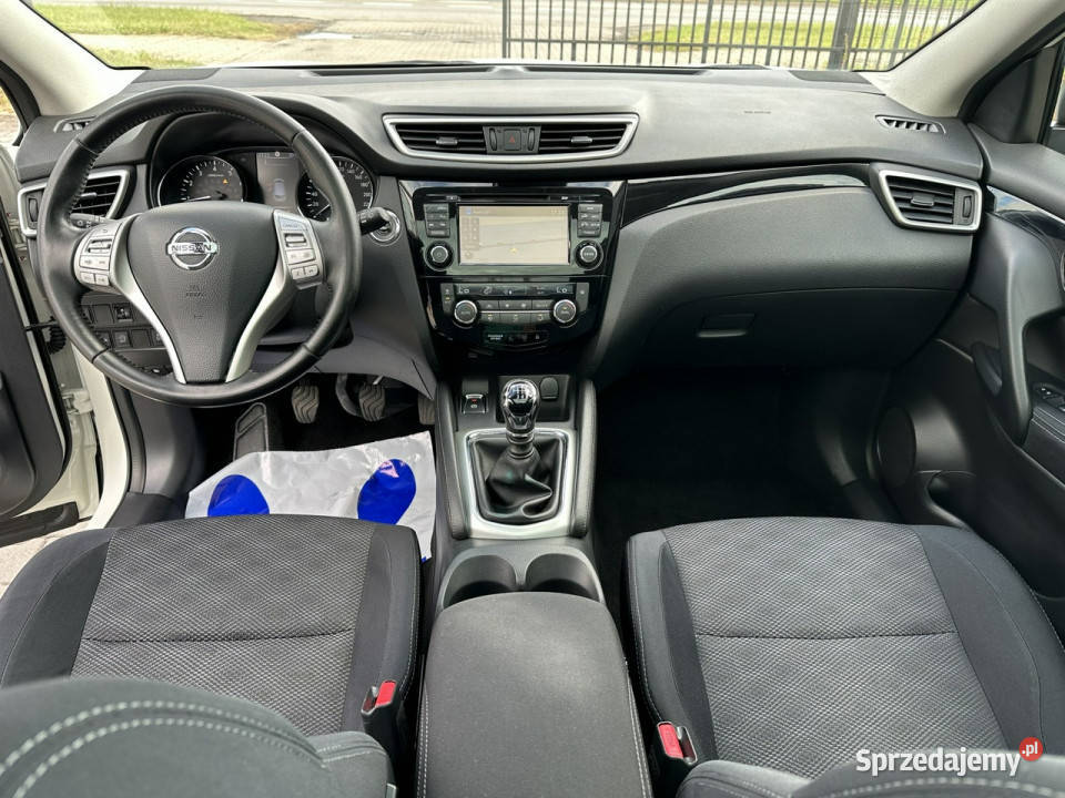 Nissan Qashqai 12 tdig Panorama Led Alu18 szyberdach Qashqai Samochody osobowe Ostrowiec Świętokrzyski